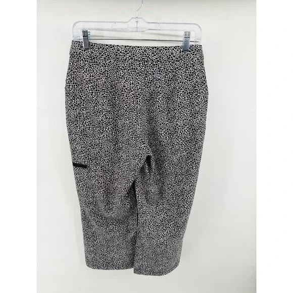 Weekends by Chicos Women 0 Black White Animal Print Capri Pants Stretch Summer - Picture 2 of 13
